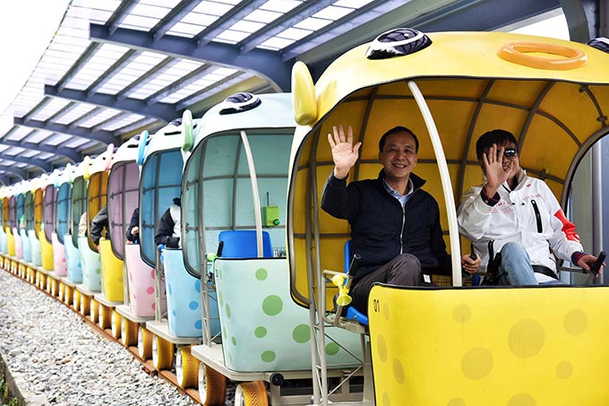 新北打造深澳鐵道自行車 騎Rail Bike欣賞北海岸風光