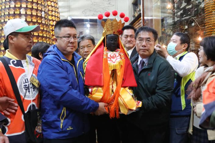 「東山碧軒寺迎佛祖」28日清晨莊嚴起駕