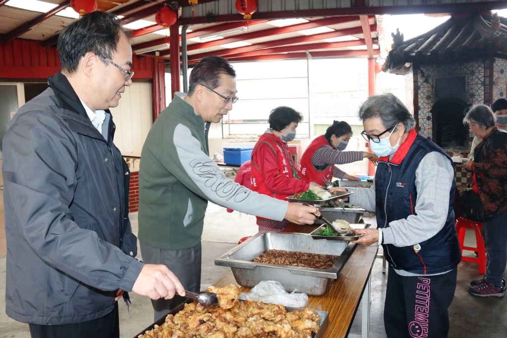 樹林區東山里共餐飄香 