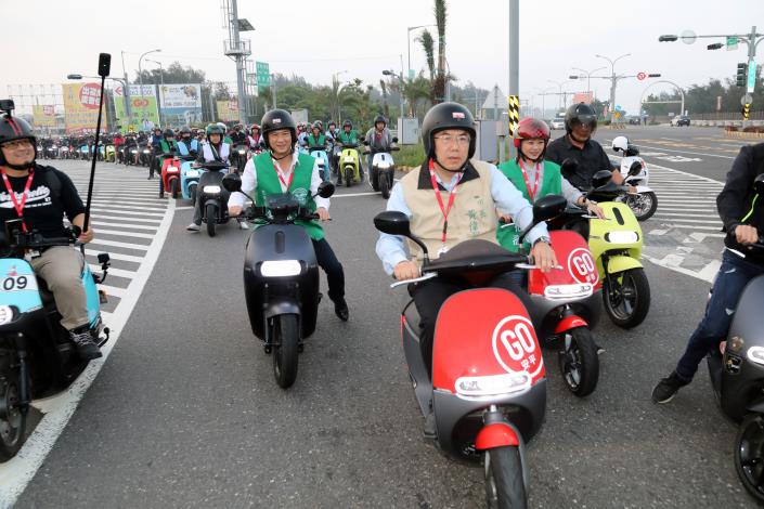 近2000台電動車府城大會師