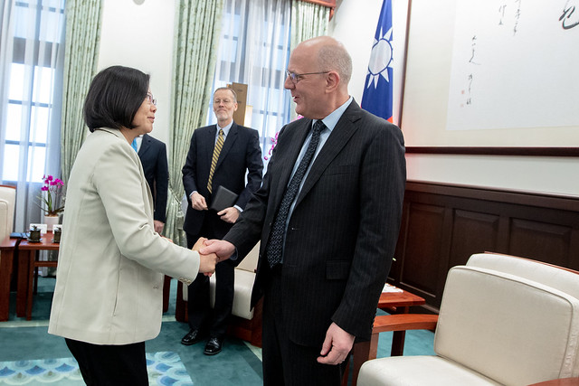 接見美副助卿米德偉　總統盼洽簽臺美雙邊貿易協定