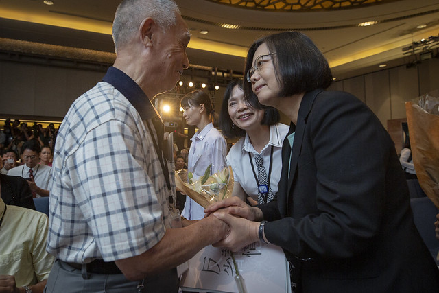 總統出席「反省記憶-平復司法不法之第三、四波有罪判決撤銷公告儀式」