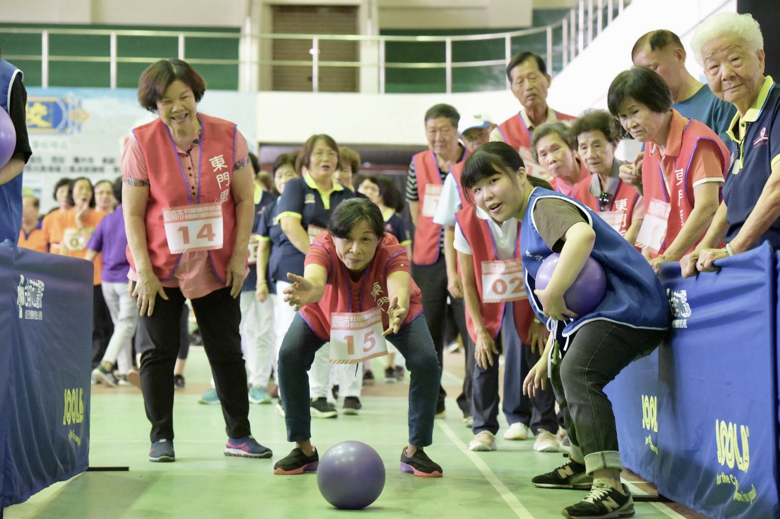 108年高齡友善社區健康營造趣味運動會熱鬧登場 