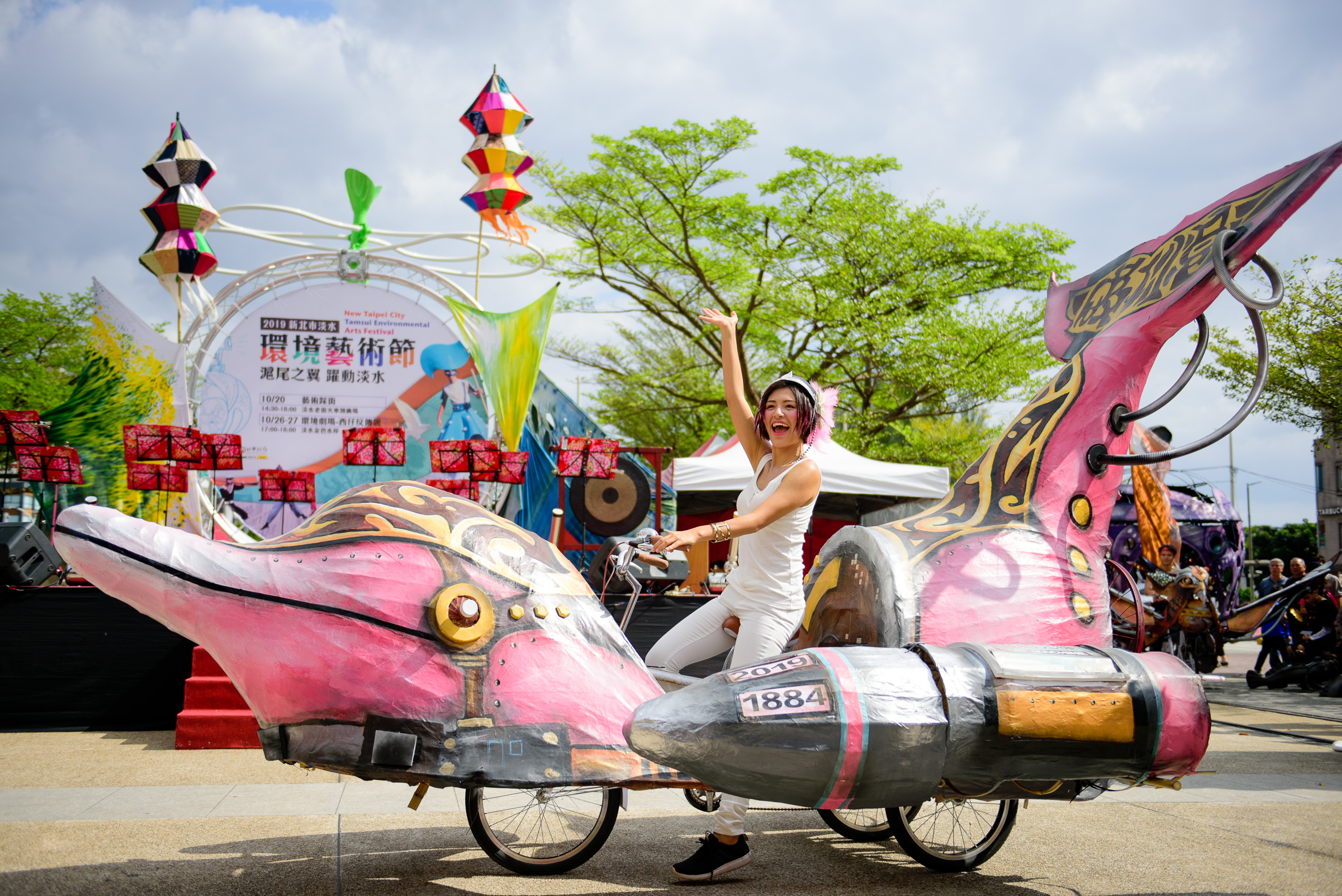 新北市淡水環境藝術節－《神獸時光機》主題花車展示