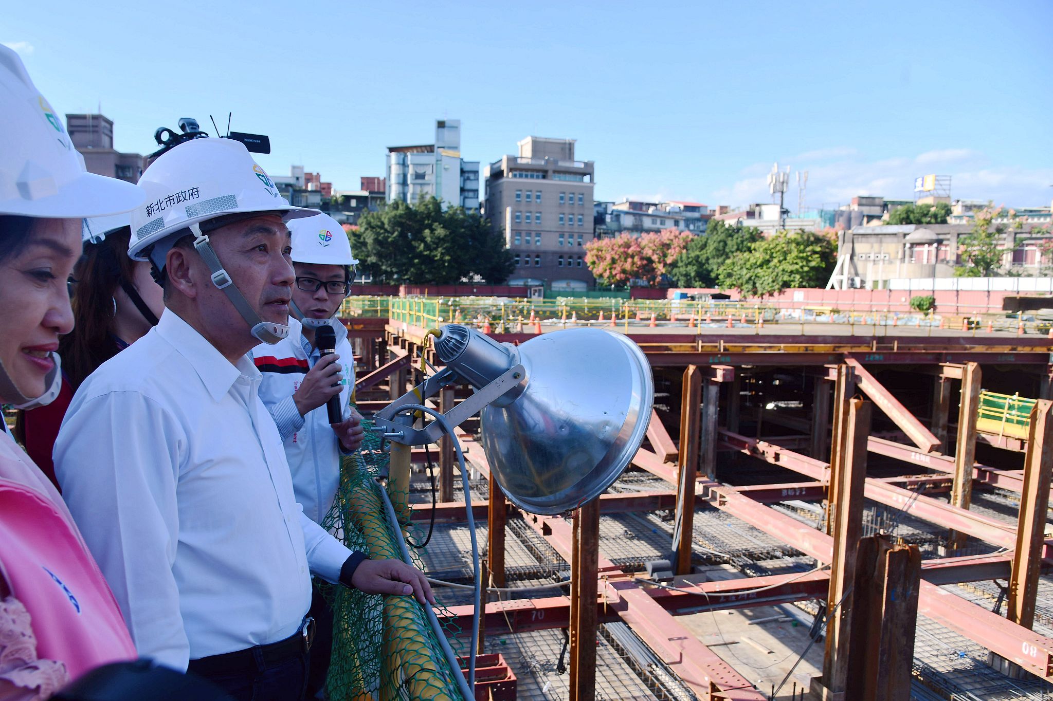 侯友宜：打造智慧交通城　力拼4年內新建30座全智慧停車場