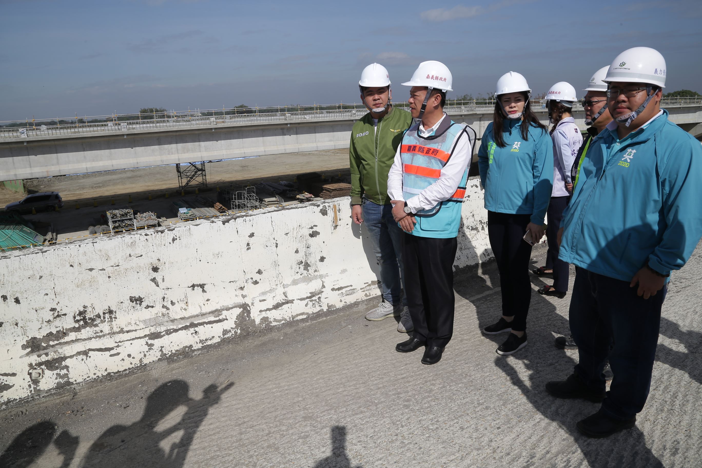 翁縣長視察蒜頭大橋拓寬改建工程