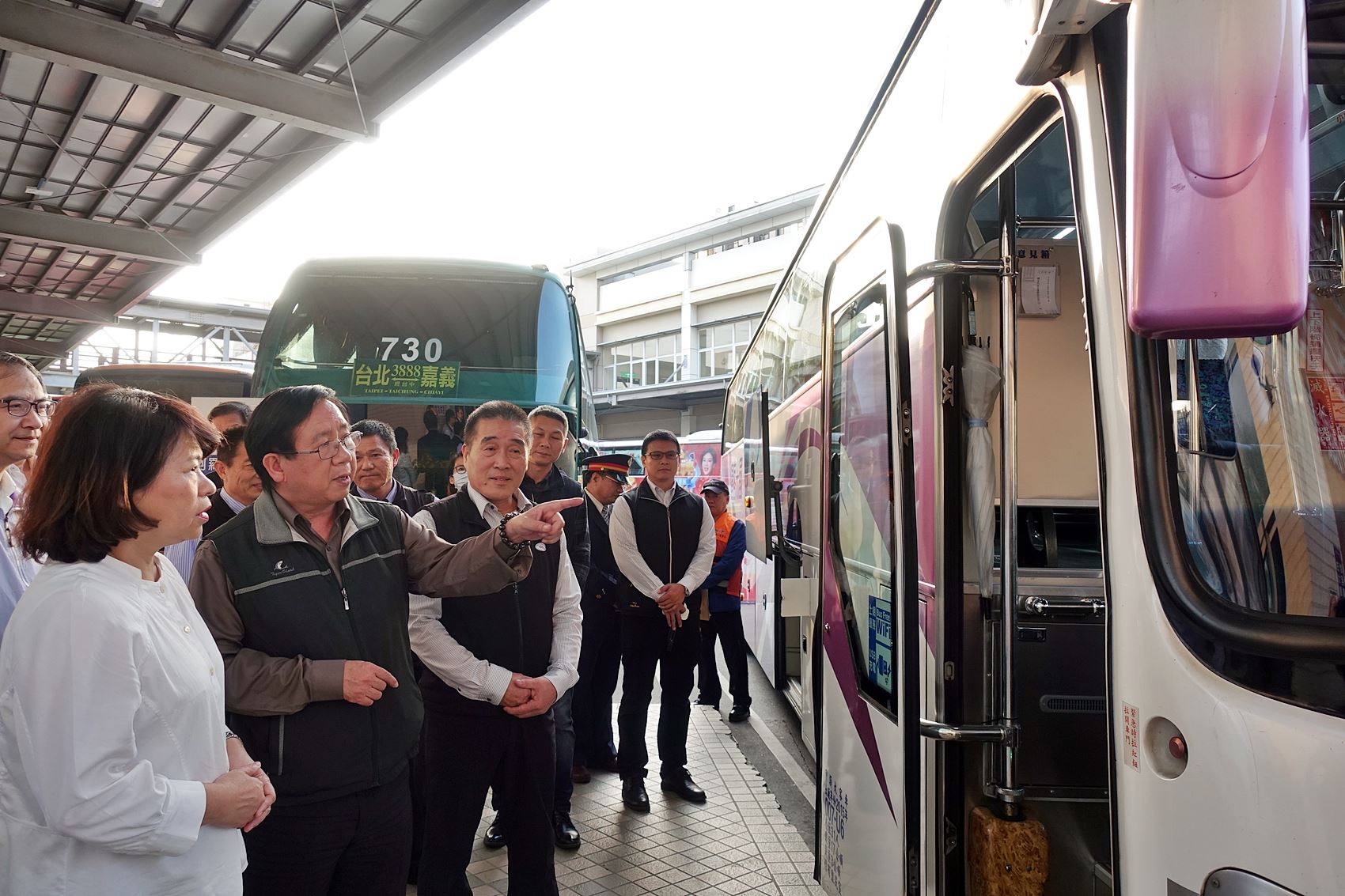 黃敏惠市長視察嘉義火車站與轉運中心 確保春節疏運交通行車安全