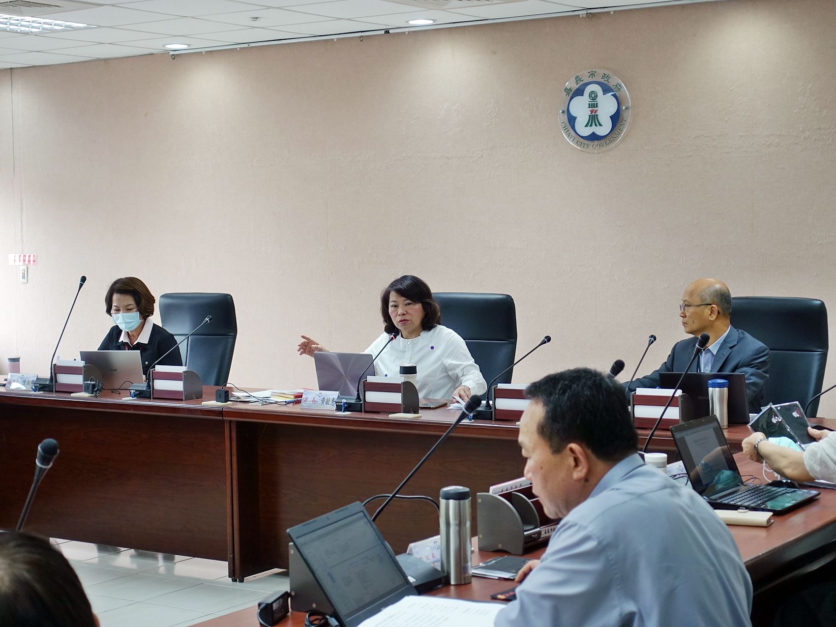 洽公實名制、清明連假納骨塔禁止入內祭拜  嘉義市政府宣布進一步防疫措施