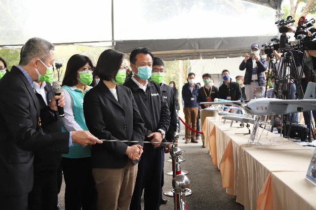 蔡總統訪視嘉義  支持嘉義縣成為航太及無人機重鎮