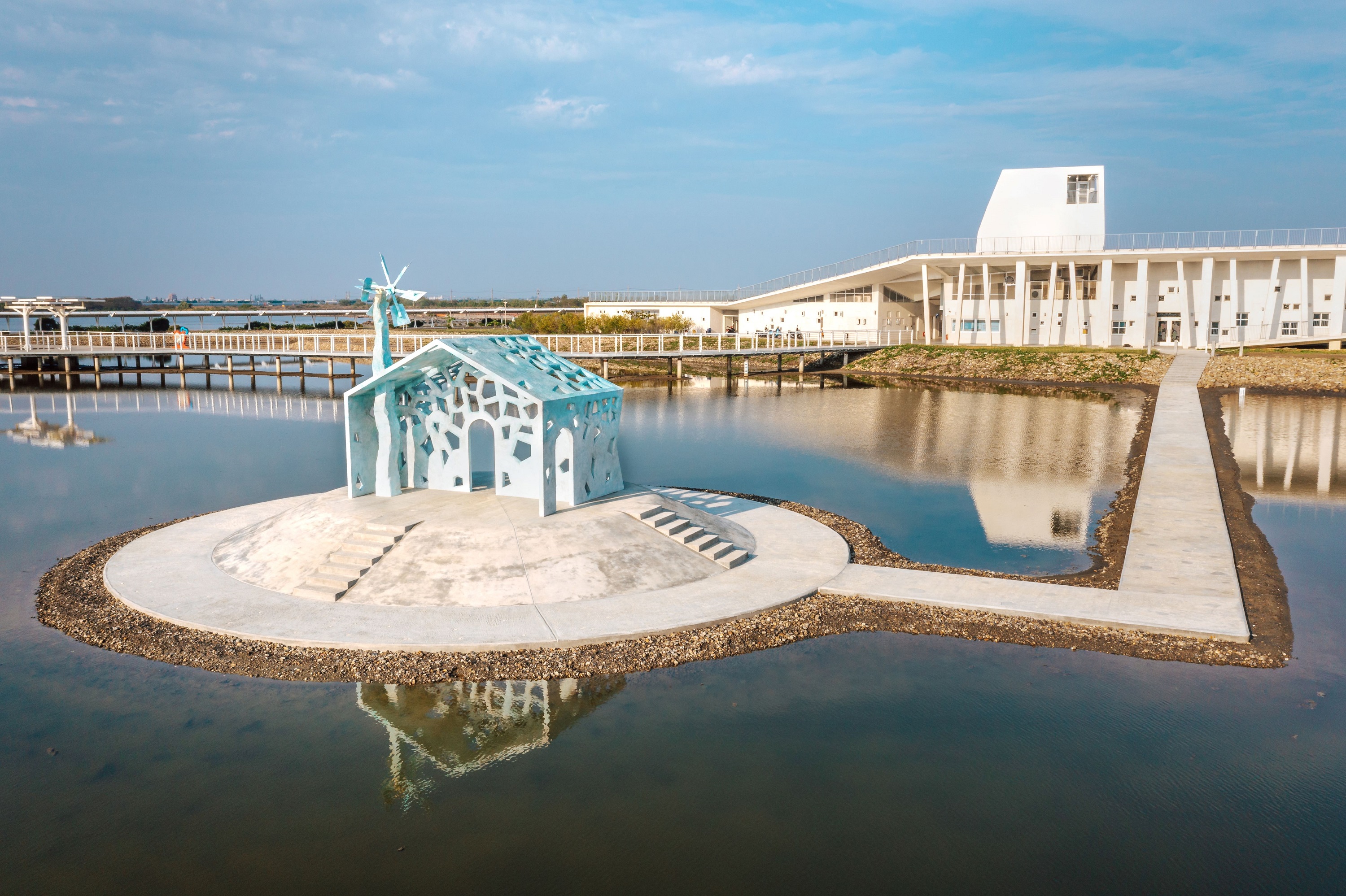 台南七股遊客中心療癒新景點「六號小島」  奪美國繆斯國際設計大獎(Muse Design Awards)
