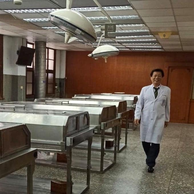 高大成法醫憂心 全世界護理人員缺乏 為中山醫學大學醫學研究碩、博士班甄試招生發聲