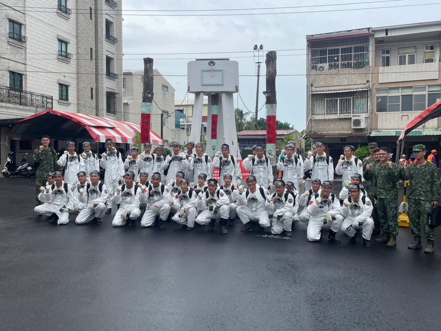 臺南市政府與第八軍團國軍弟兄攜手抗登革  共同保護市民健康！