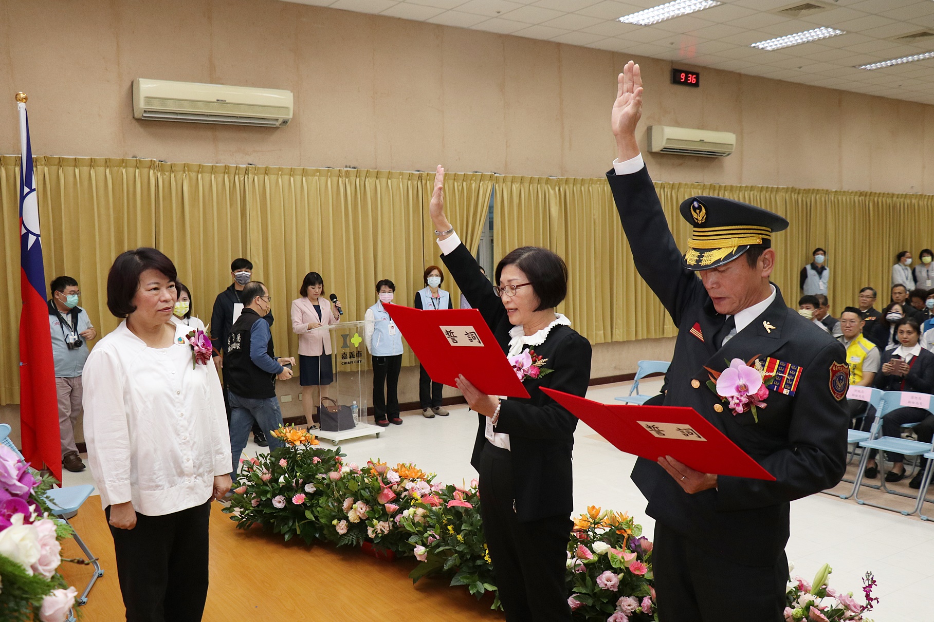 嘉市府舉辦消防局長暨財政稅務局長聯合佈達宣誓典禮 黃敏惠市長期勉新任局長發揮所長持續推動市政