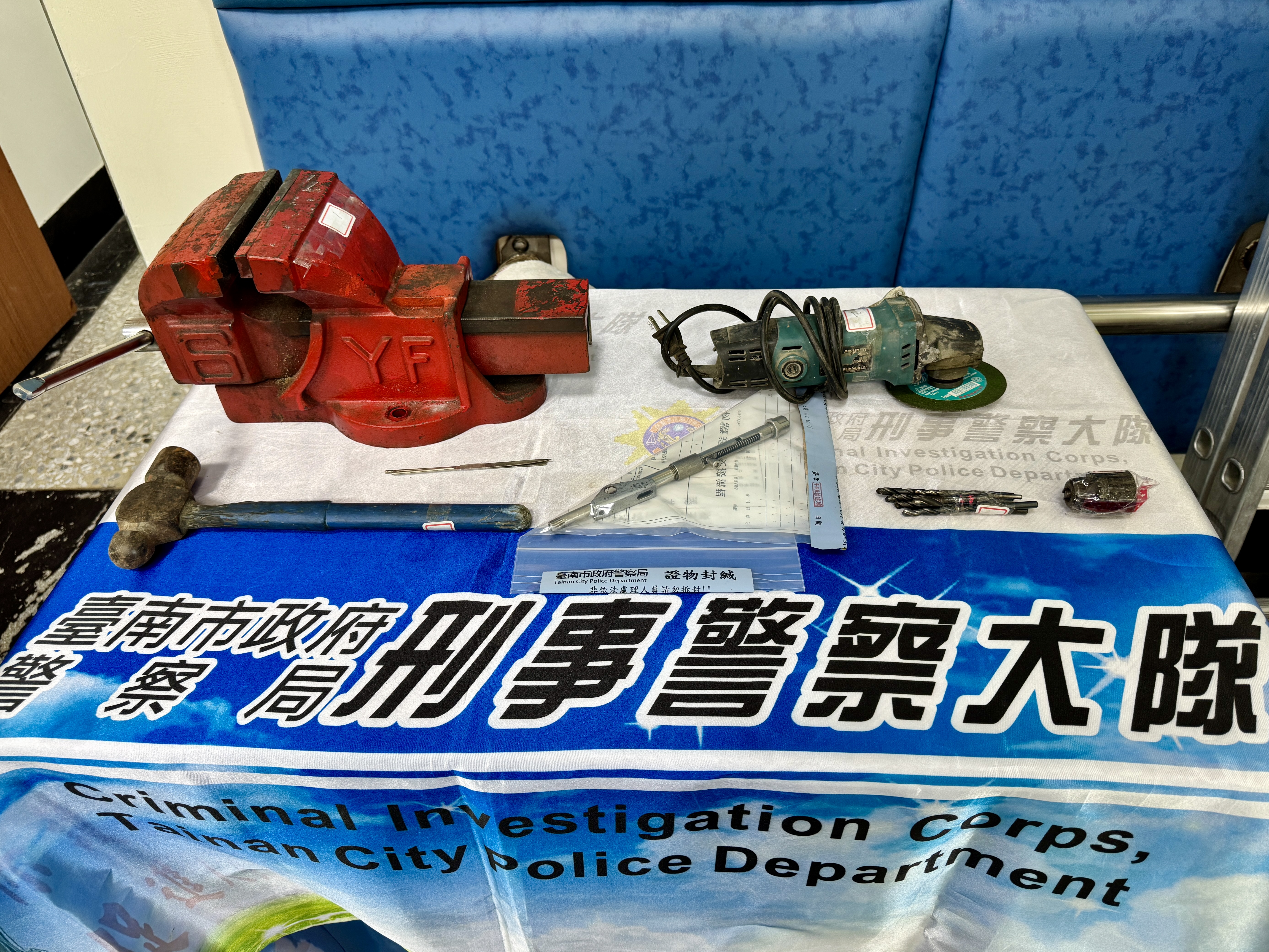 臺南工人改造鋼管槍 遭南市刑大查獲送辦