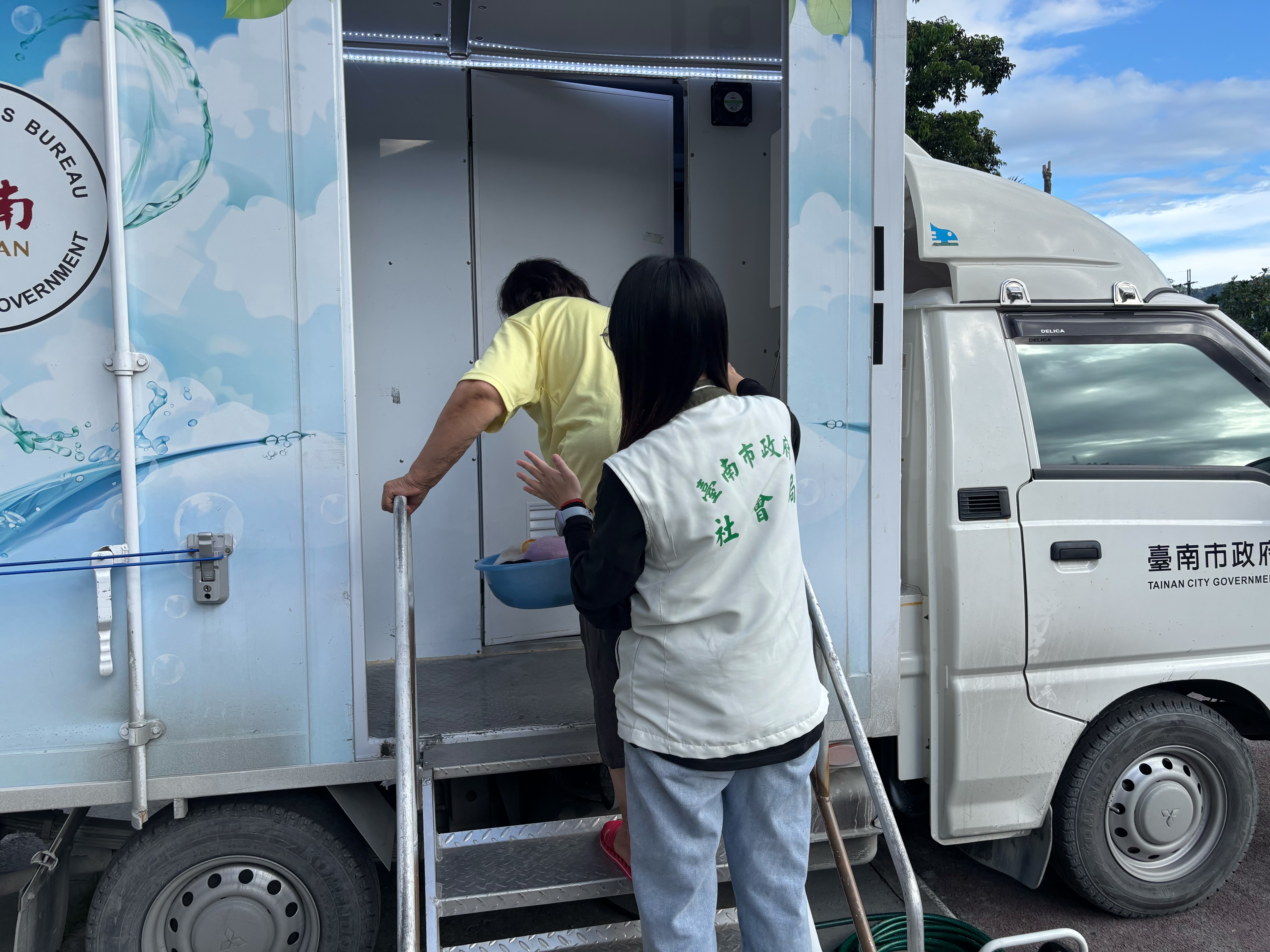 臺南沐浴車支援花蓮光復鄉 社工：一段相互的身、心、靈的支援療癒之路