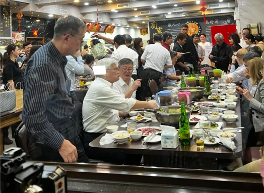 黃仁勳不愛逛花園夜市 跑來這些地方讓粉絲疾呼幸運！