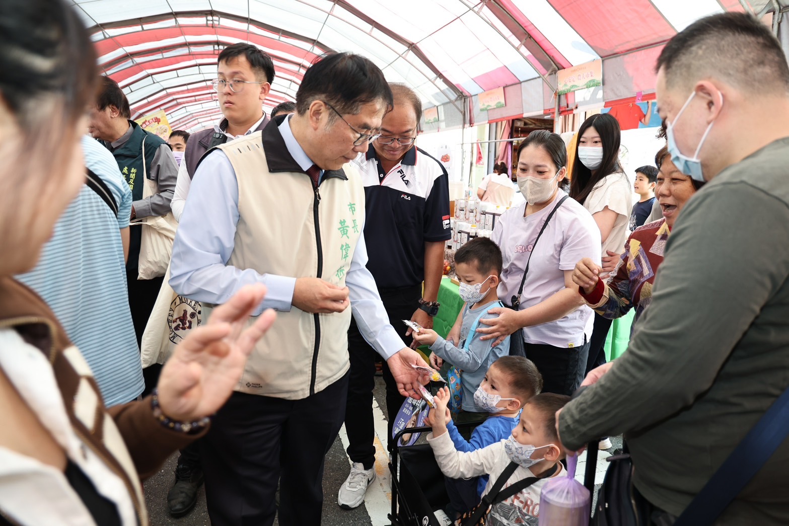 台南胡麻季安定區壓軸登場  黃偉哲邀民選購優質胡麻製品