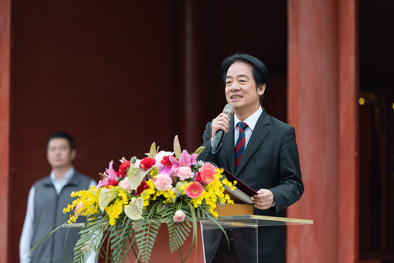 賴總統參香：臺南孔廟、正統鹿耳門聖母廟、歸仁仁壽宮